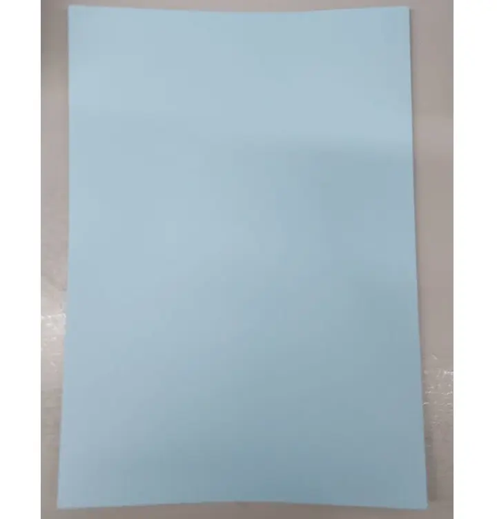 180 克 A4 藍色彩色紙（20 張）